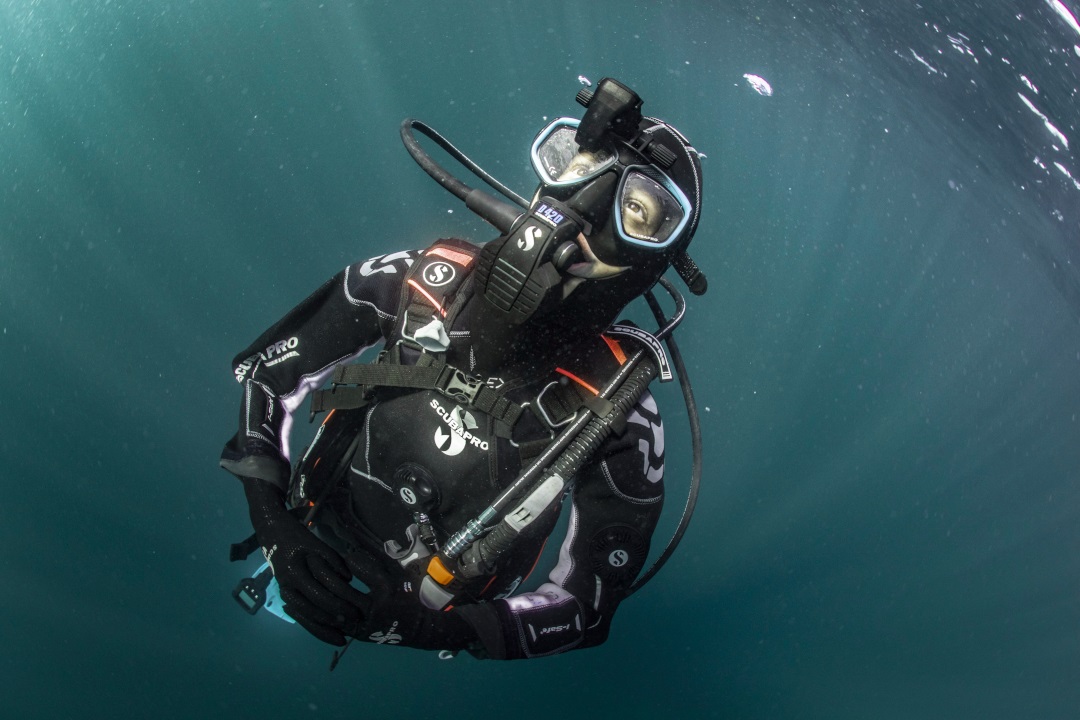 SCUBAPRO Drysuit Diving