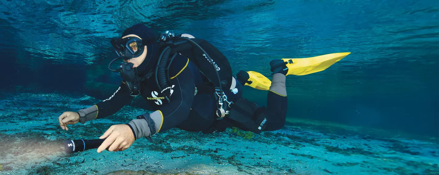 diver wearing S Tek